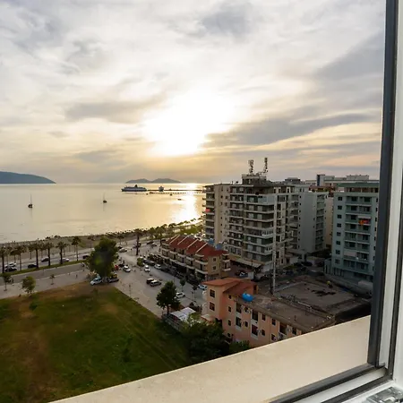 Lungomare Viewpoint Влёра