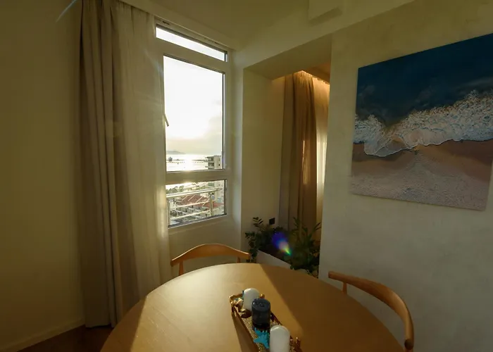 Lungomare Viewpoint *