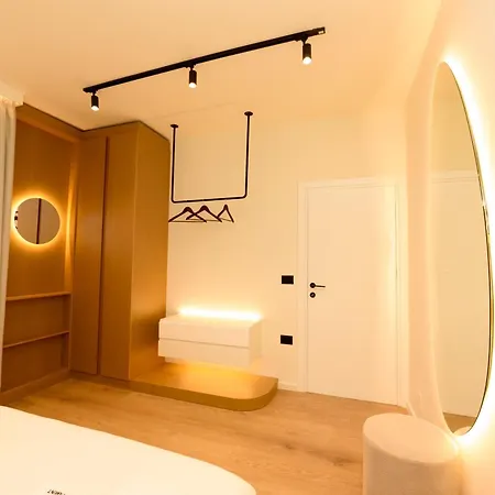 Lungomare Viewpoint * Wlora